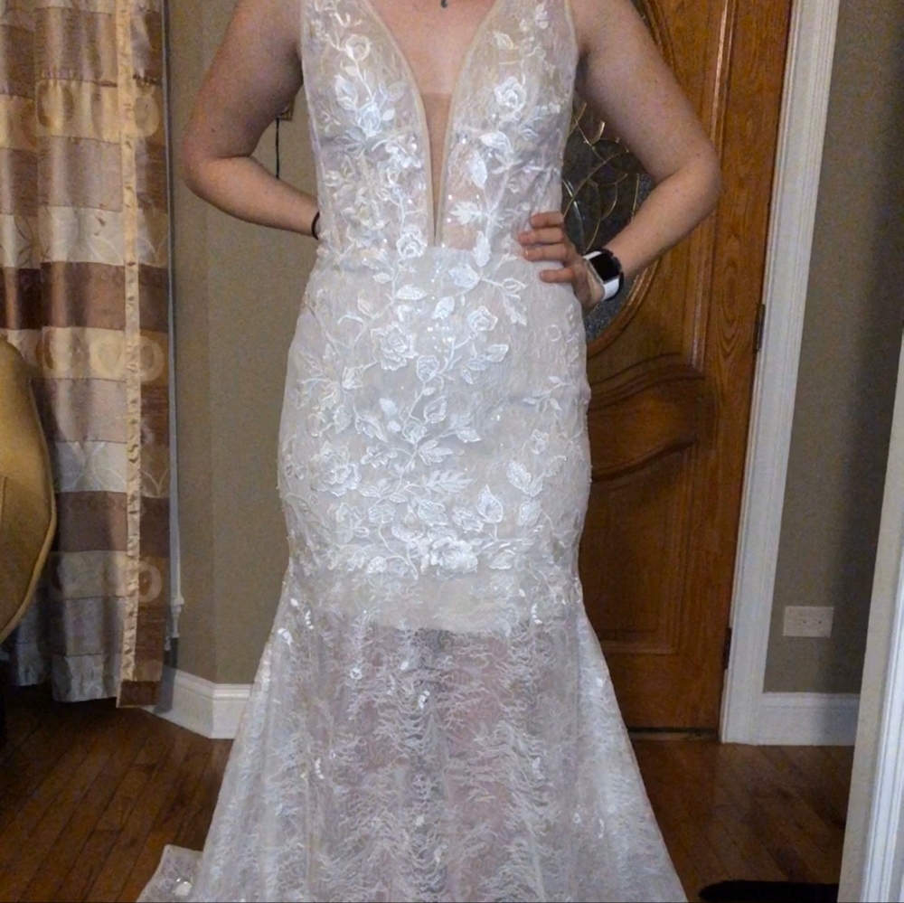 Wedding dress